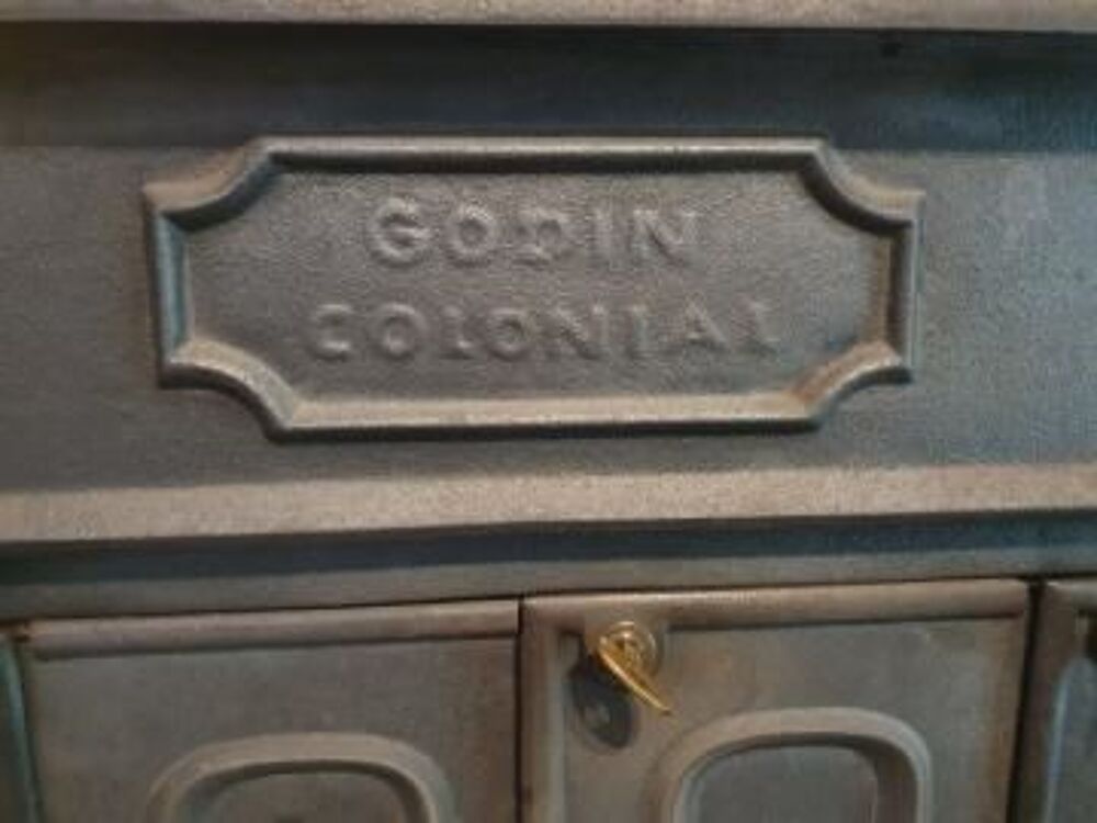 Po&ecirc;le &agrave; bois Godin colonial 
