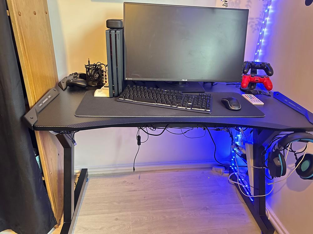 Bureau et chaise gamer Meubles