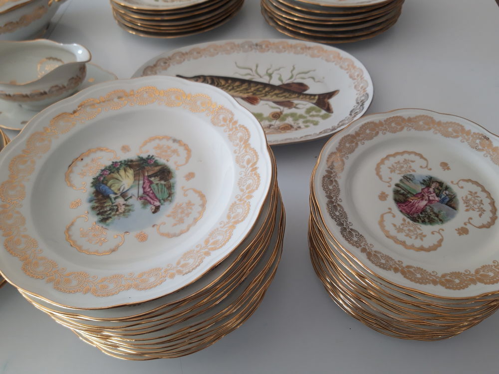 SERVICE VAISSELLE PORCELAINE LIMOGES 