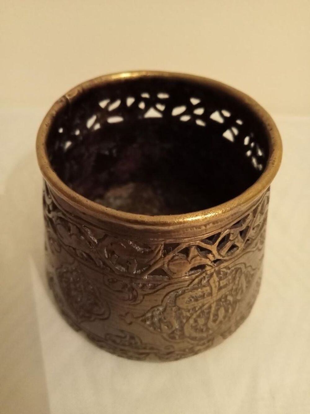 Vase ancien en laiton, mod&egrave;le arabe (syrien) Décoration