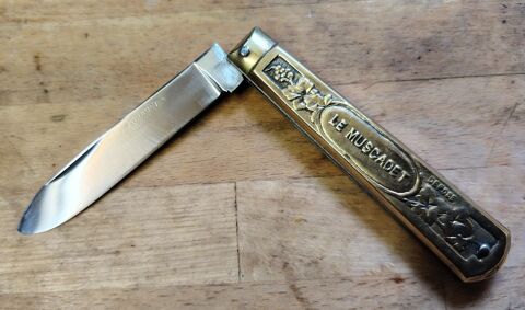 Couteau PRADEL C.C.A le muscadet laiton Saint-Jean-de-Fos (34)