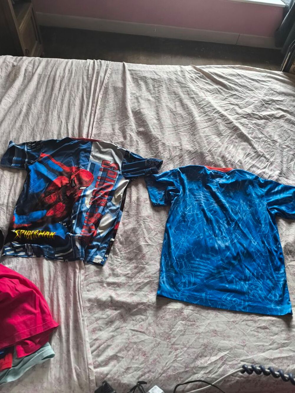 10€ deux shit short taille 8ans Vêtements enfants