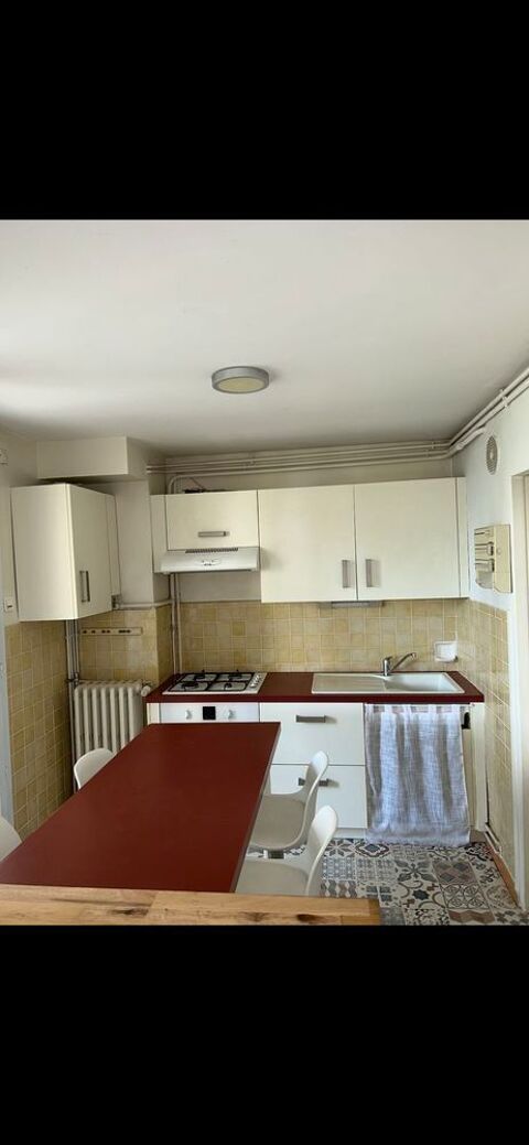 cuisine �quip�e compl�te 300 Al�s (30)