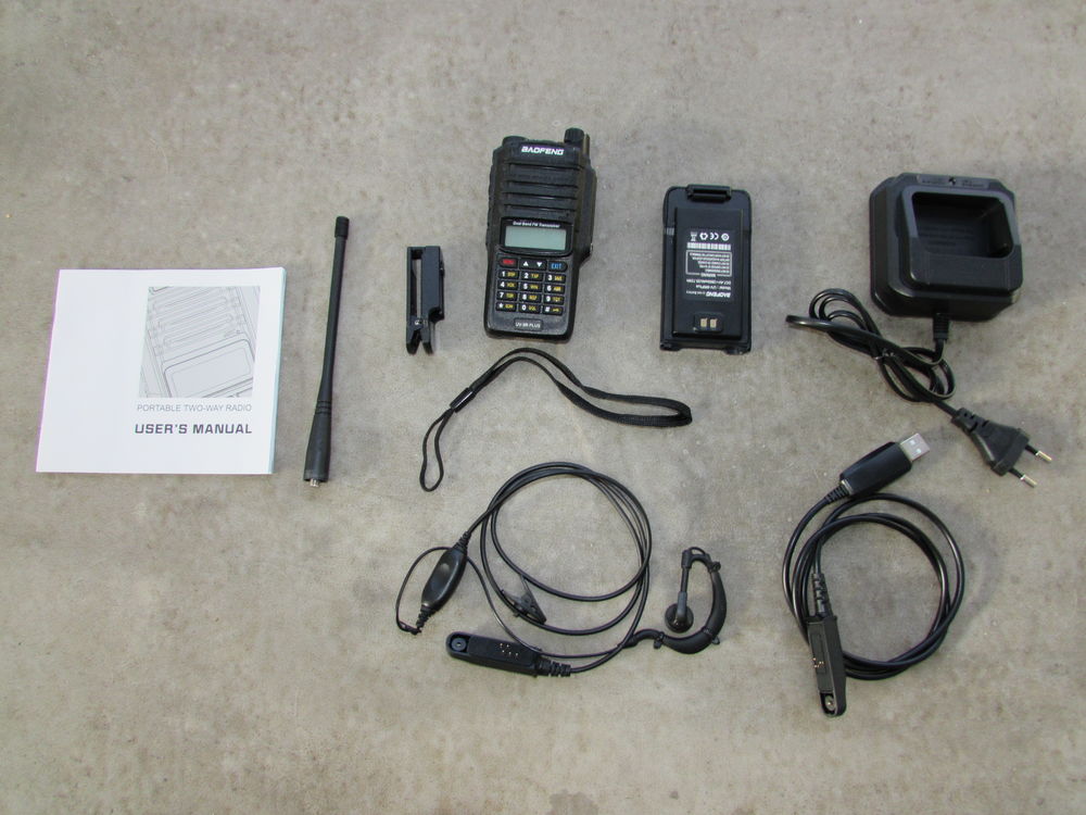 Radio Talkie Walkie Baofeng UV-9R plus Téléphones et tablettes