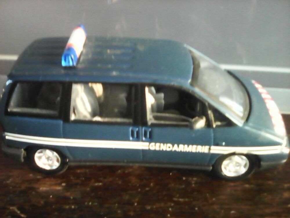 Voiture Peugeot 806 Gendarmerie Norev 1/43 