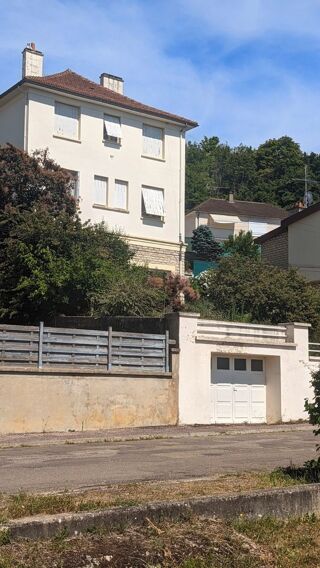  Maison  vendre 10 pices 270 m