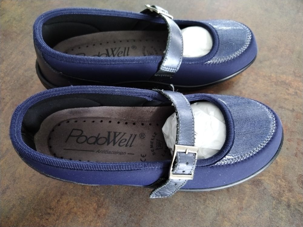 Chaussures super confort pour personne &acirc;g&eacute;e. Chaussures