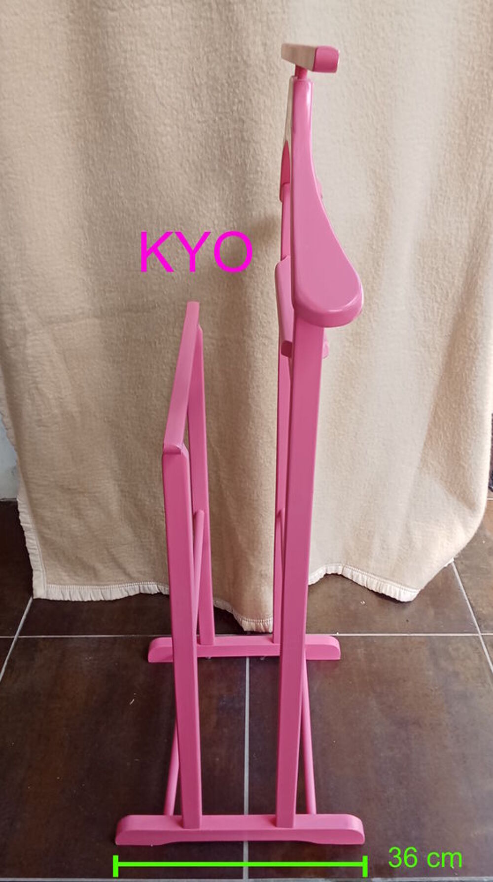 Valet de chambre-nuit bois rose, porte-habit cintre costume Meubles