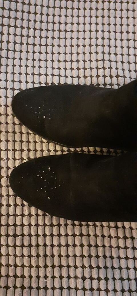 Bottines daim noir T39 30 Fre-en-Tardenois (02)