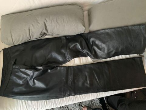 Pantalon cuir noir  80 Rivesaltes (66)