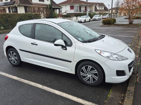 Peugeot 207 1.4 HDi 70ch BLUE LION Active