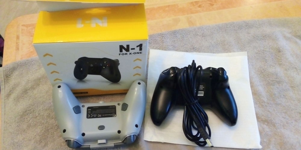 manette xbox one x2 Consoles et jeux vidéos