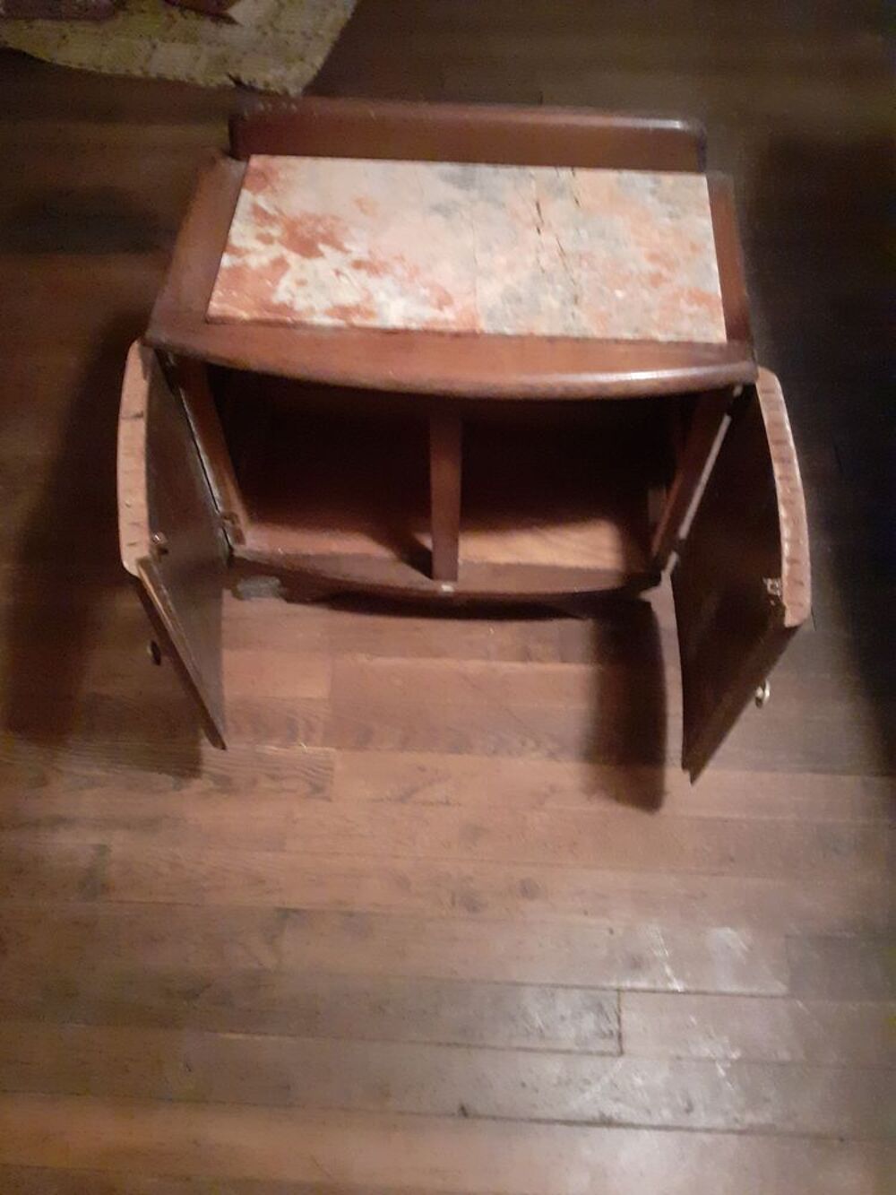 table de chevet ancienne Meubles