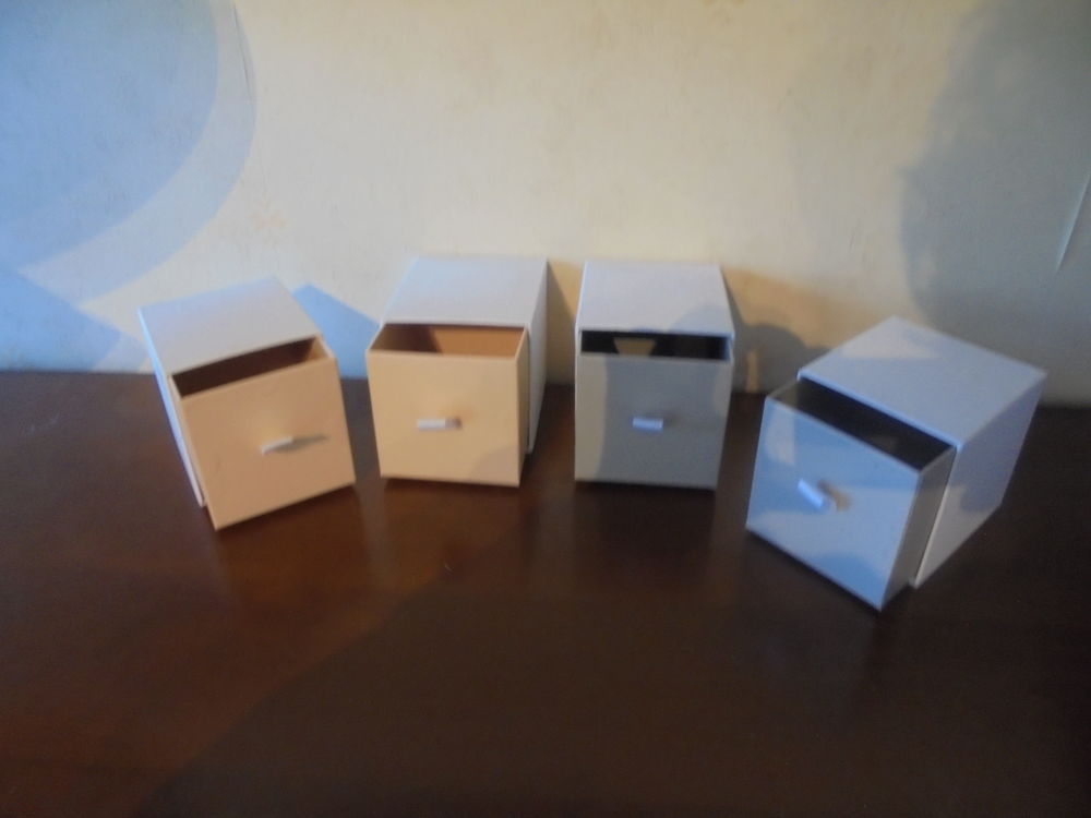 Lot de 4 boites &agrave; d&eacute;corer 2 (21) Bricolage