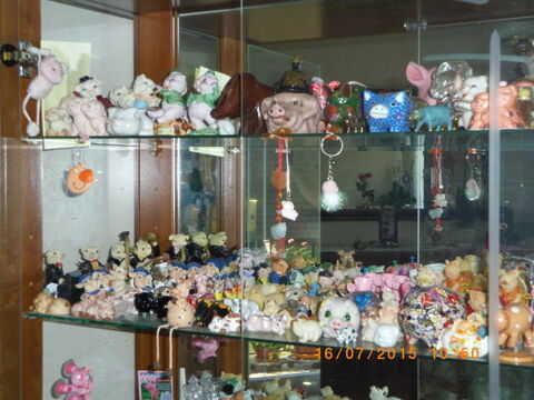 collection de cochons 800 Laval (53)