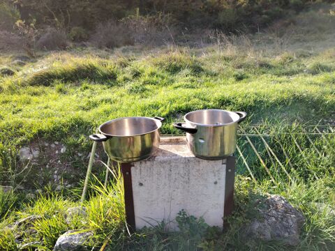 marmite de cuisine inox 2 Tourette-du-Chteau (06)