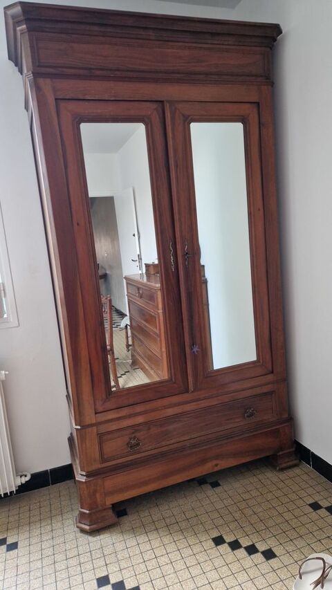 Armoire ancienne en noyer style Louis Philippe Soulac-sur-Mer (33)