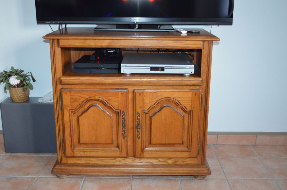 canap&eacute; d'angle modulable en quatre places + meuble Meubles