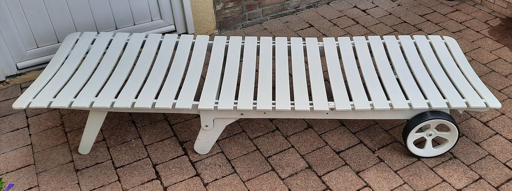 Chaise longue et chaises de jardin Meubles