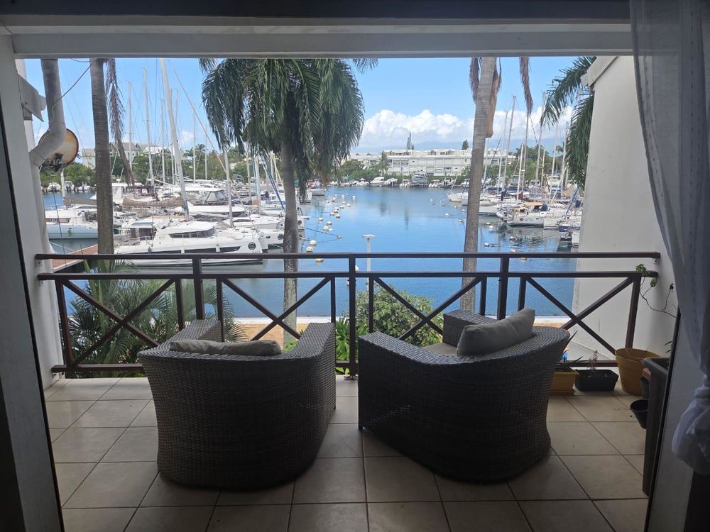 Vente Appartement Appartement exceptionnel vue sur mer les pieds dans l'eau Pointe-à-pitre