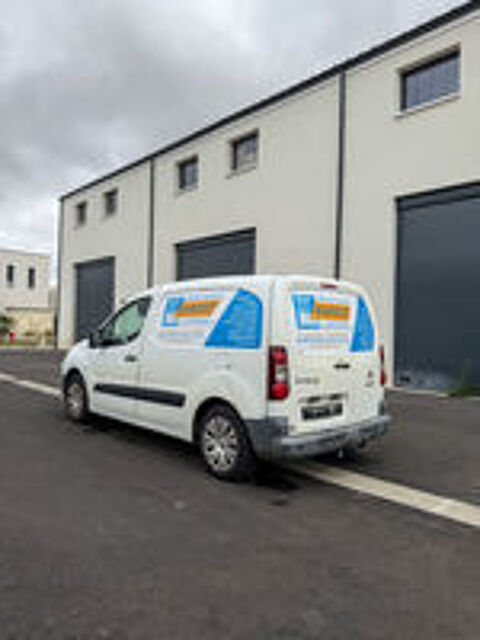 Berlingo BERLINGO 20 L1 HDi 75 FAP COURT 625 KG BUSINESS 2012 occasion 17000 La Rochelle