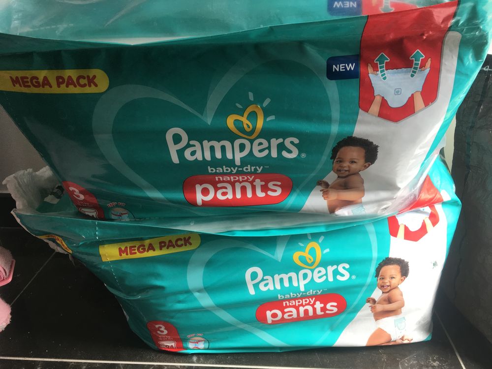 2 packs Pampers Baby-Dry Pu�riculture