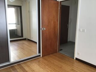  Appartement à louer 2 pièces 45 m² Metz