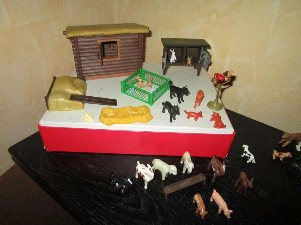 PLAYMOBIL FERME ANIMAUX+BATIMENTS Jeux / jouets