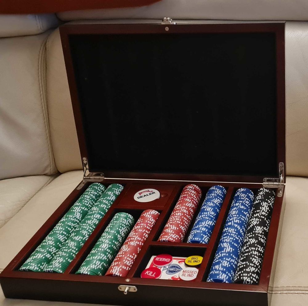 Malette poker en bois haut de game bicycle 