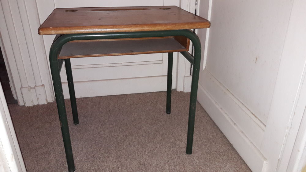 petite table d'&eacute;cole vintage Meubles