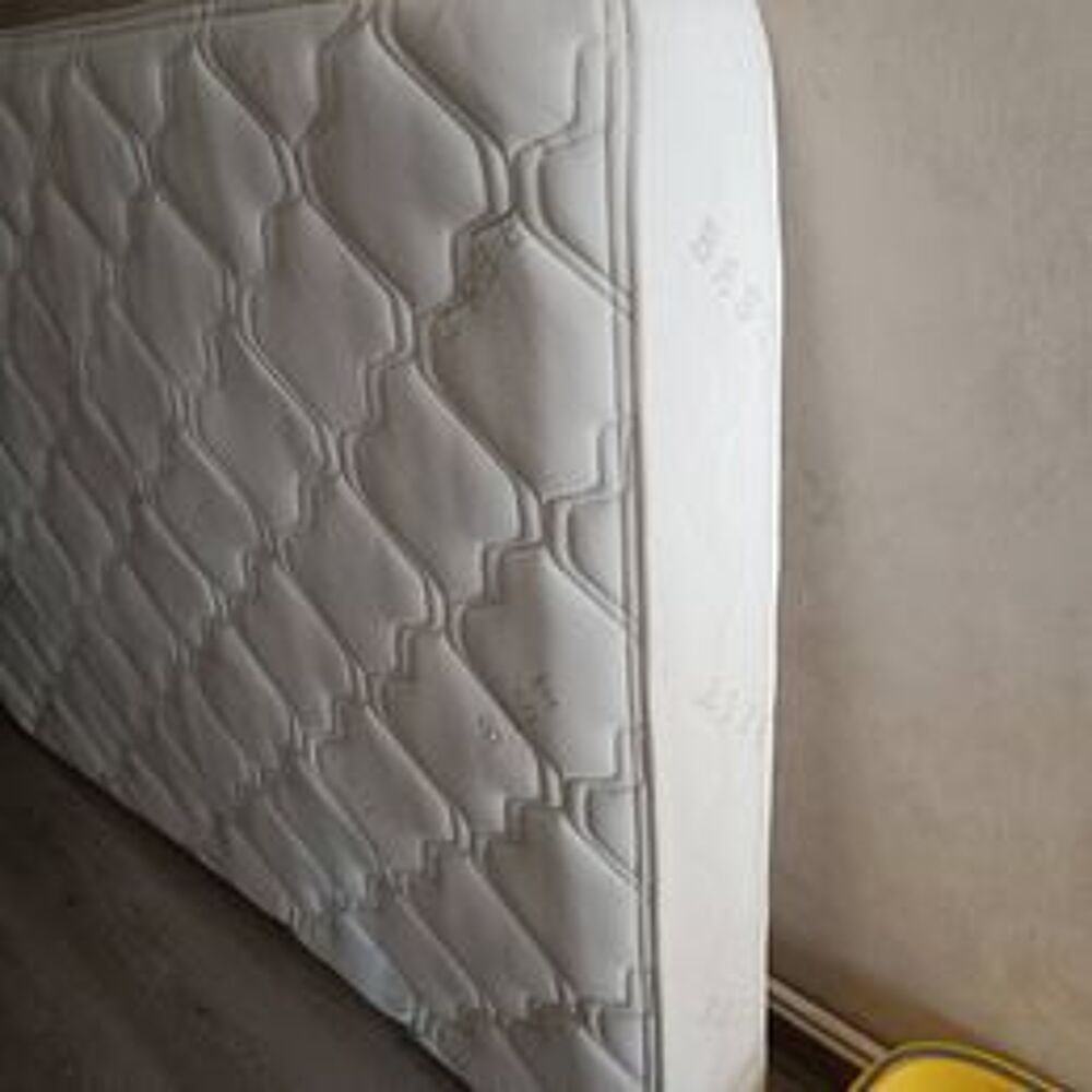 MATELAS SOMMIER 140X190 CM Meubles