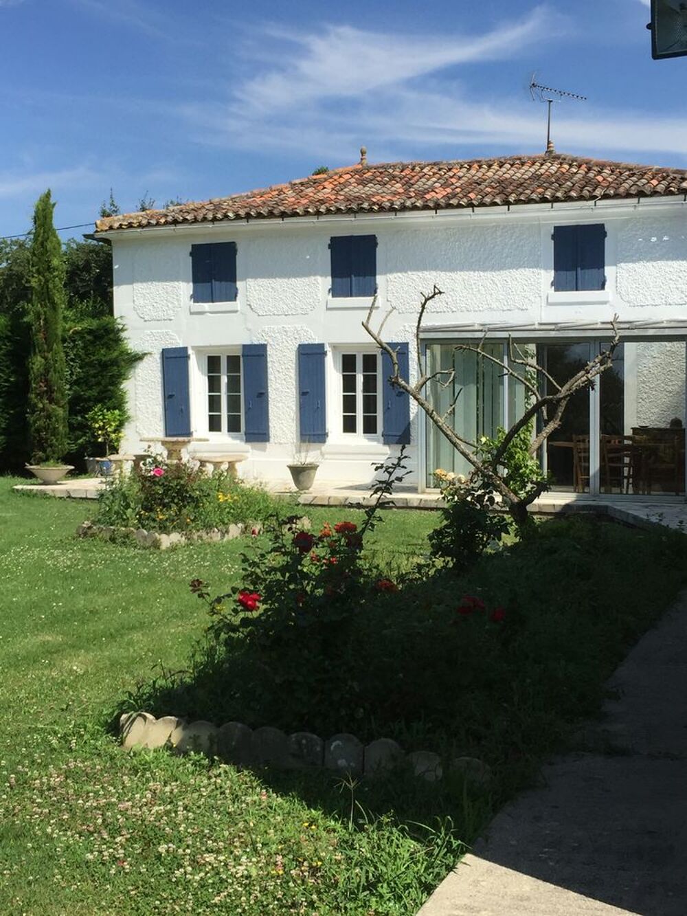Location Maison MAISON CHARENTAISE DE PLAIN PIED - TYPE LONGERE Saint-sauvant