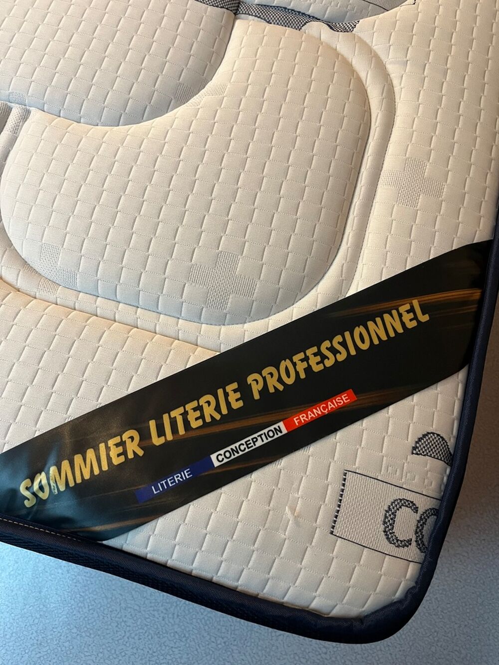 Matelas neuf Meubles