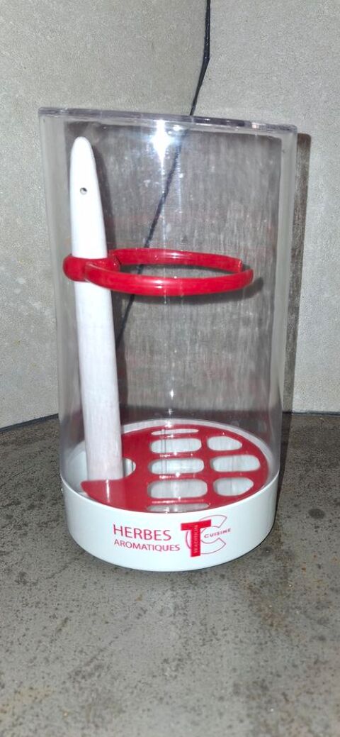 Bo�te tradition cuisine pour conserver les fines herbes neuv 3 Villiers (86)