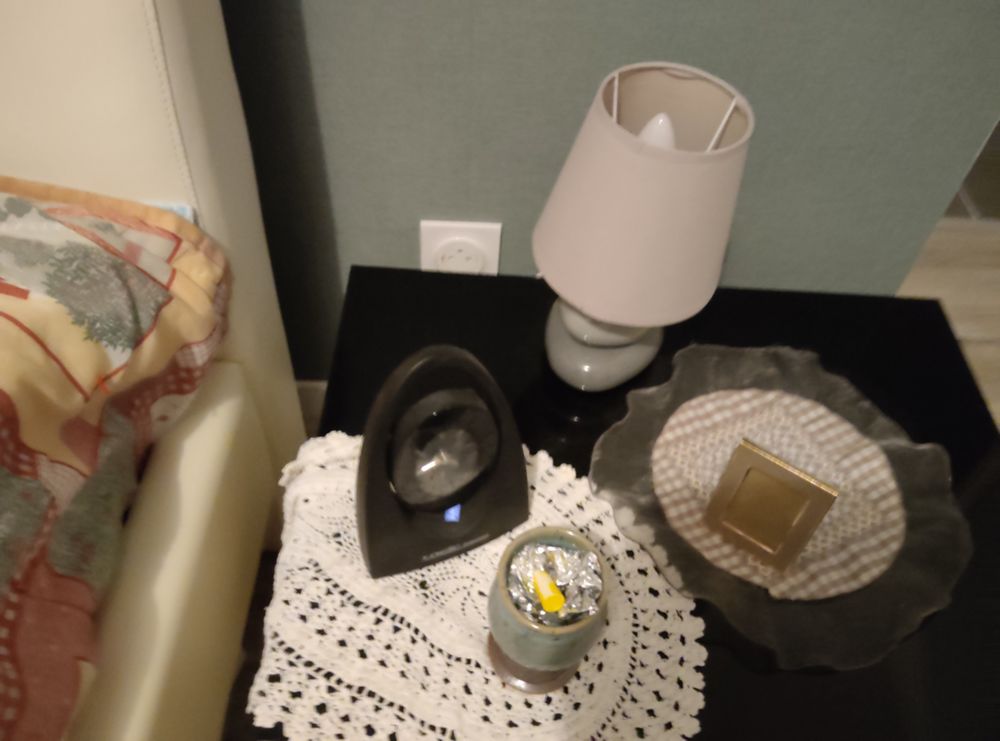 Plusieurs Lampes de salon a poser 
Bas prix Electroménager