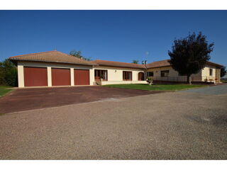  Maison  vendre 6 pices 229 m