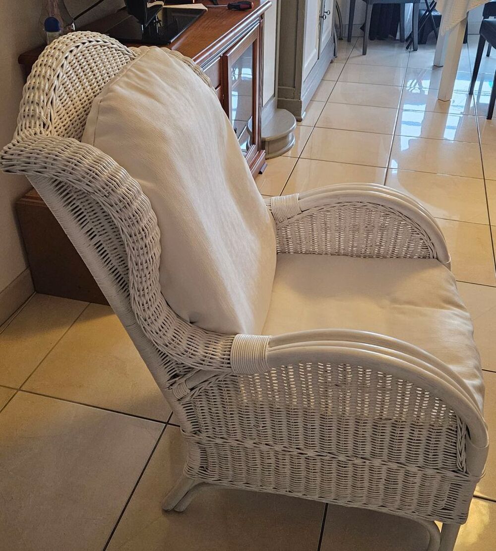 Fauteuil en osier refait &agrave; neuf Blanc Meubles