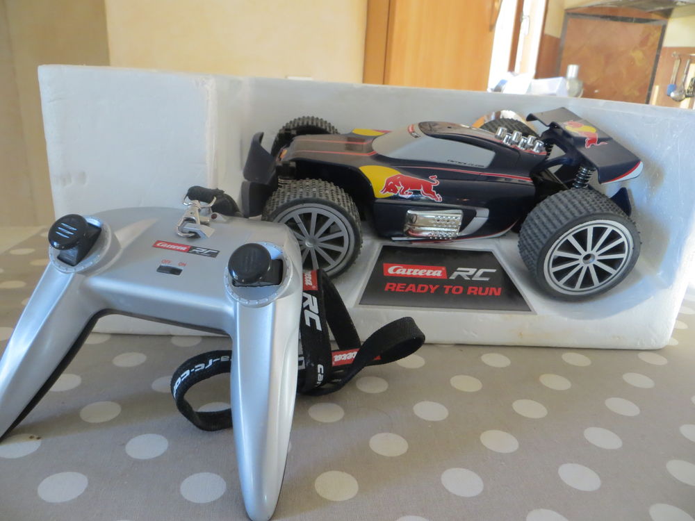 voiture t&eacute;l&eacute;guide Carrera Red Bull NX1 Buggy Jeux / jouets
