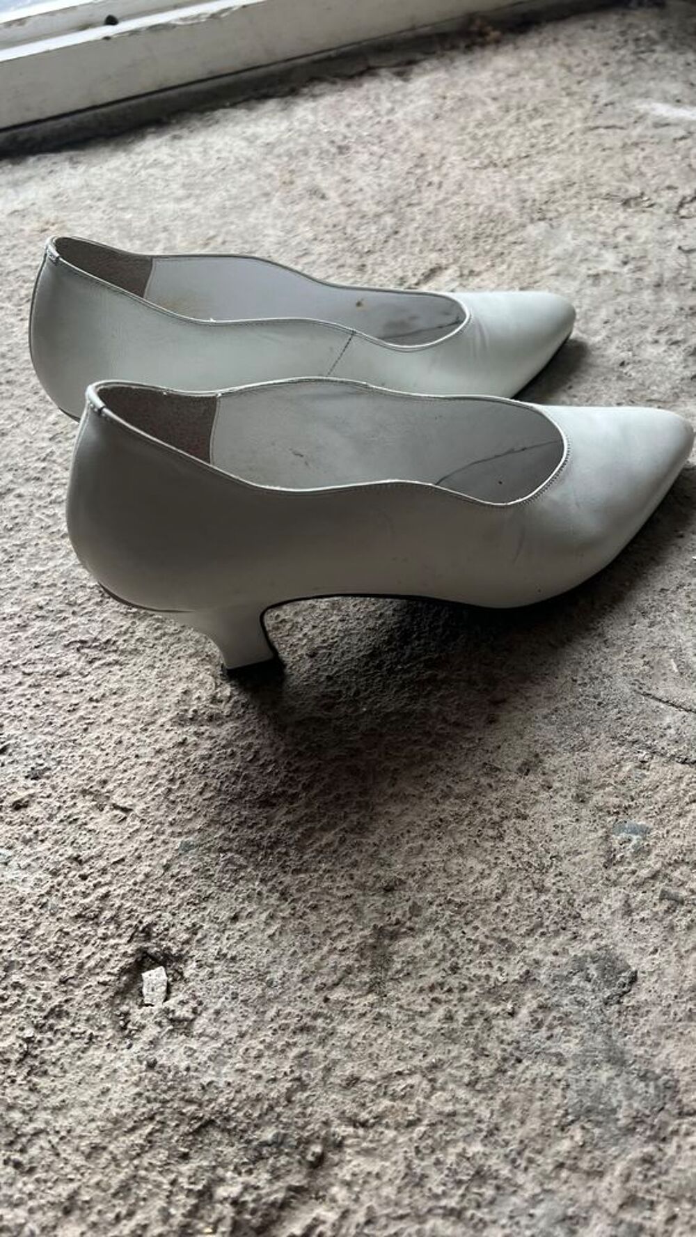 CHAUSSURES ESCARPIN BLANCHES Chaussures