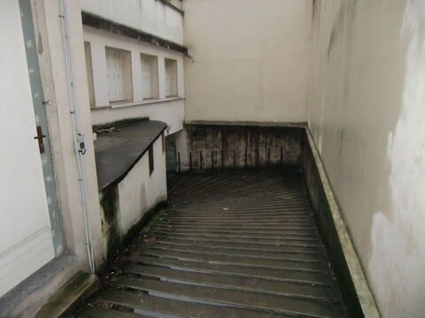  Parking / Garage  louer 12 m