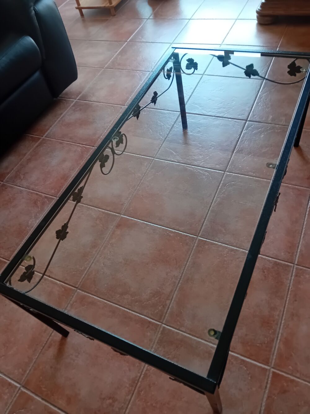 TABLE DE SALON EN FER FORGE ET EN VERRE 30€ Décoration