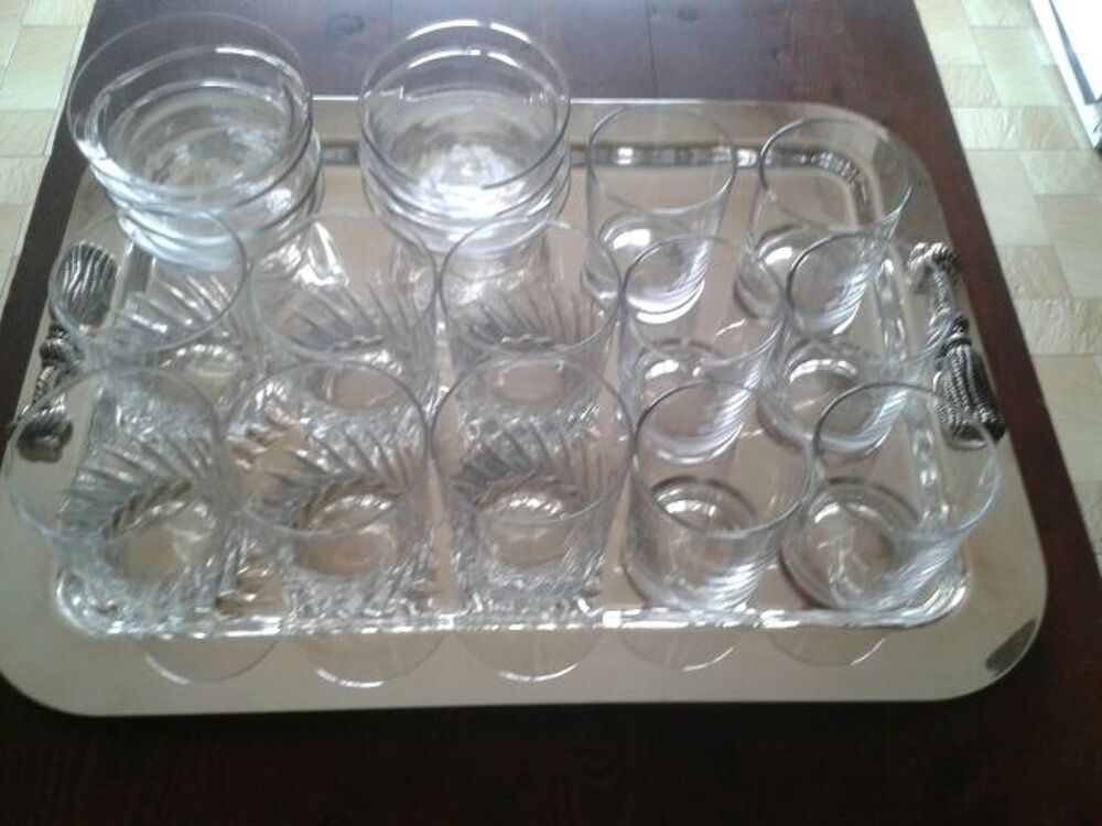 6 verres &agrave; whisky + 6 verres &agrave; eau + 8 ramequins transparent Décoration