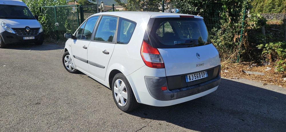 Sc&eacute;nic II Scenic 1.5 dCi 105 eco2 Authentique 2005 occasion 83100 Toulon