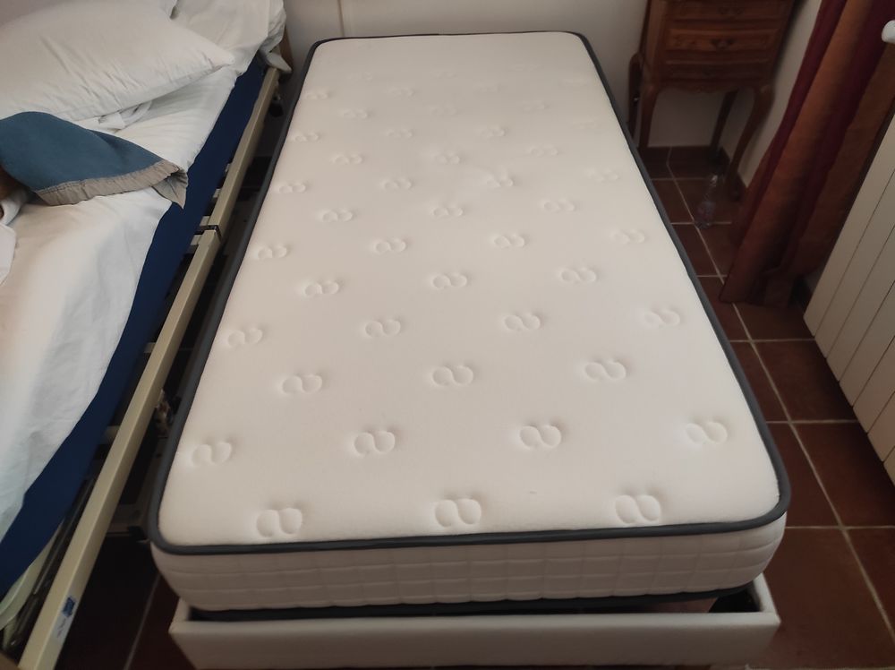 D'UN LIT ADULTE UNE PLACE 90X190 SOMMIER ET MATELAS Meubles