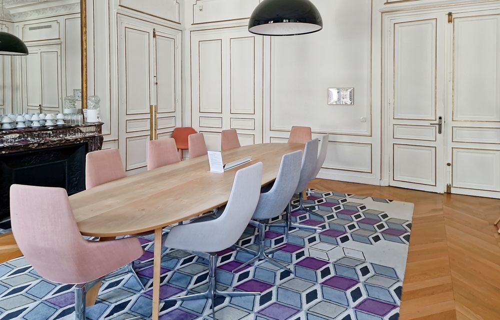   Trouvez un bureau dédié pour vous mettre directement au travail à Paris Spaces Opera Garnier Paris 9