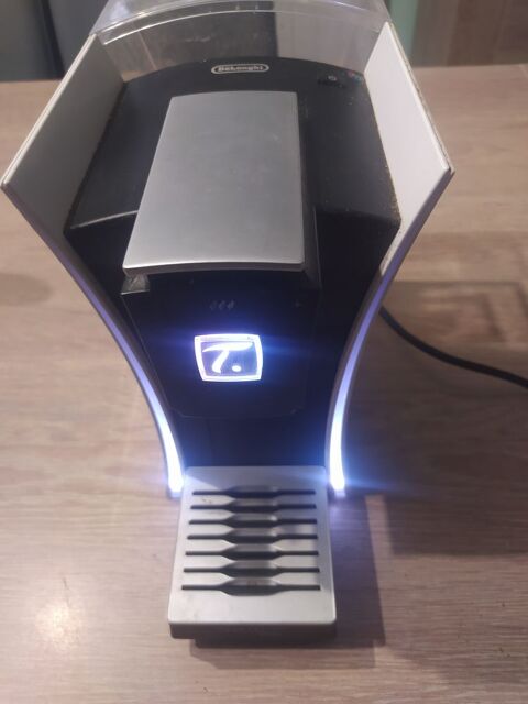 machine a the ou cafe 10 Nurieux-Volognat (01)