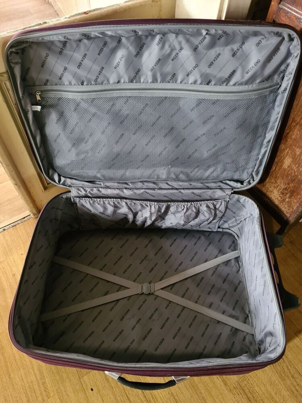 Valise De Voyage A Roulettes 100 % Mauve - Violette Maroquinerie