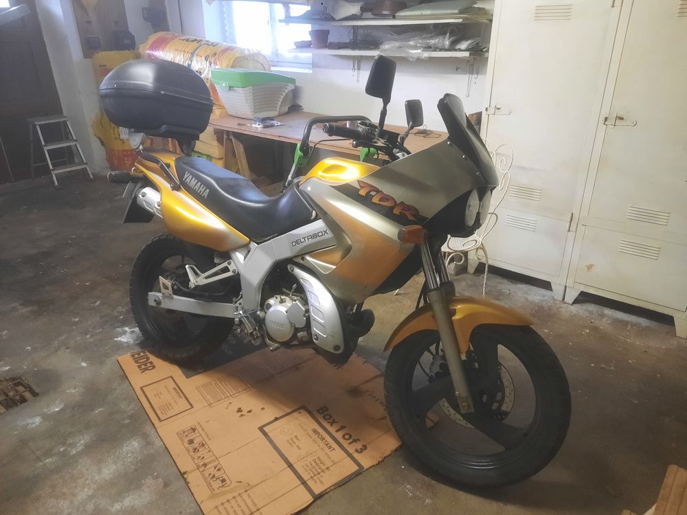 YAMAHA 2000 occasion 12740 S&eacute;bazac-Concour&egrave;s