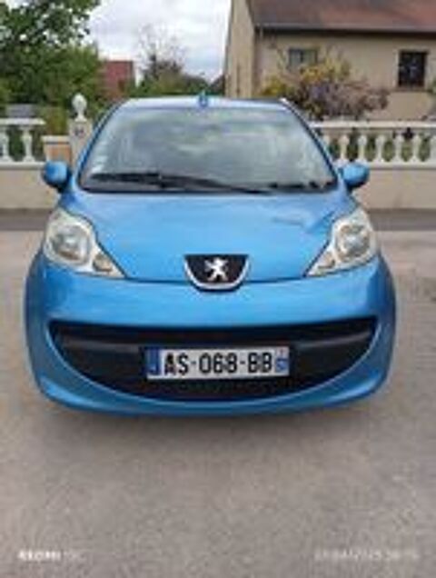 107 1.0e 12V 68ch BLUE LION Trendy 2007 occasion 21000 Dijon