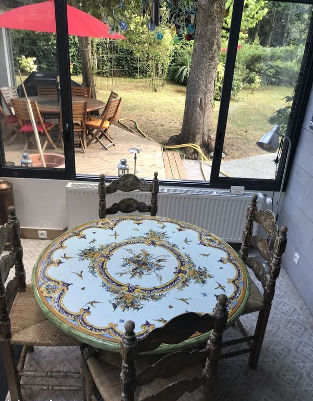 Table en pierre &eacute;maill&eacute;e Meubles
